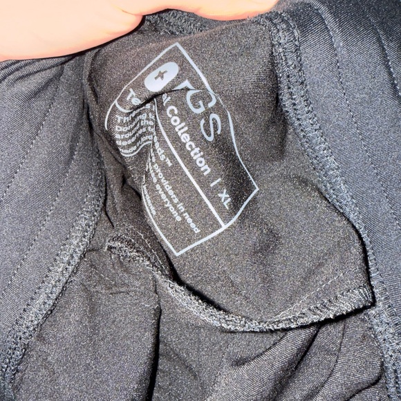 Black Scrub Set - Picture 5 of 5